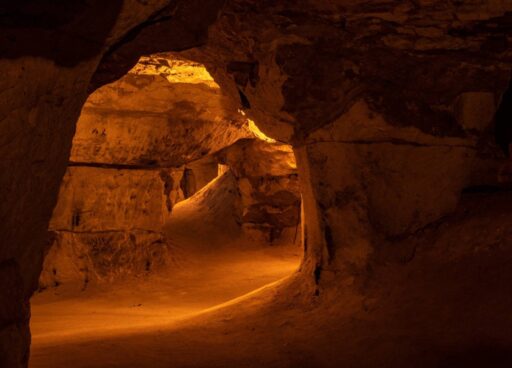 Konferens med underjordisk middag